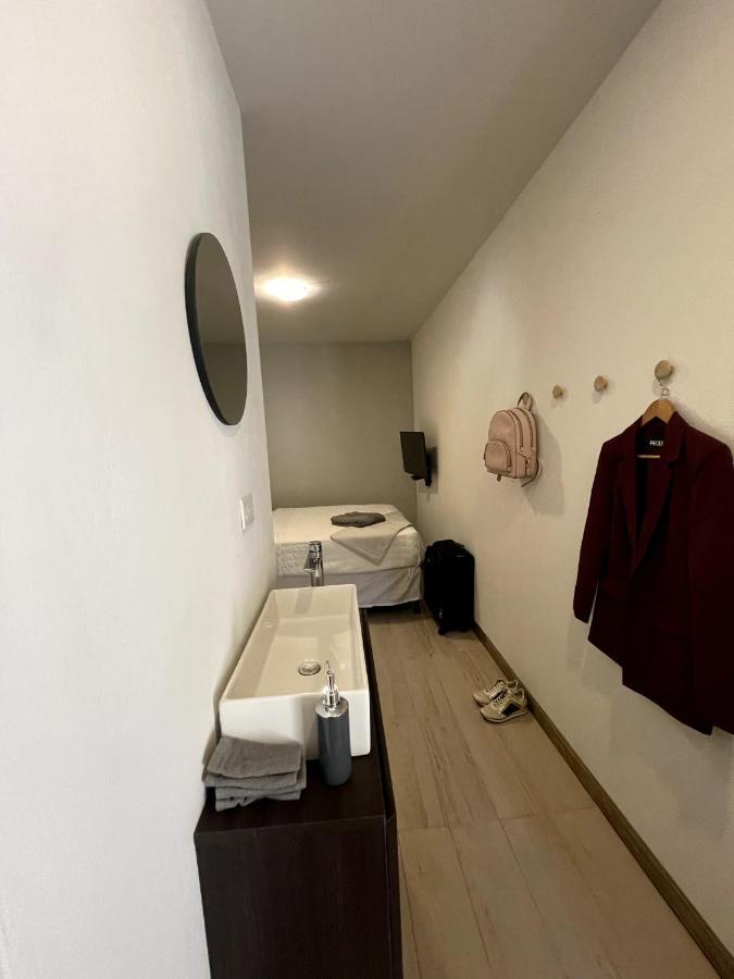 Nina'S - Juan Santamaria Hotell Alajuela Eksteriør bilde