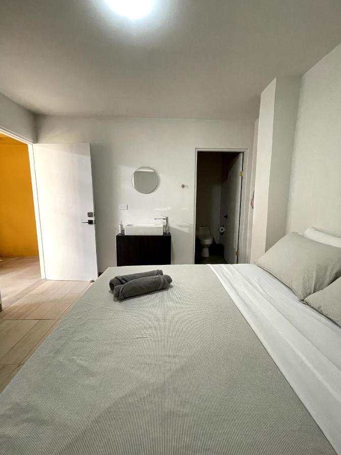 Nina'S - Juan Santamaria Hotell Alajuela Eksteriør bilde