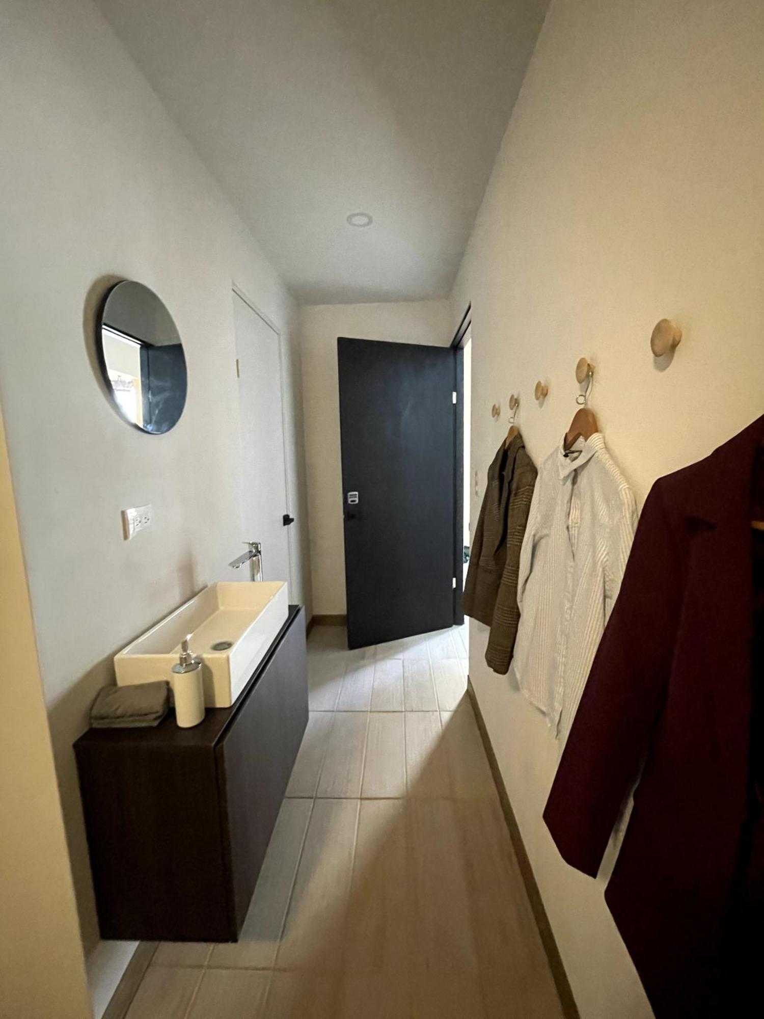 Nina'S - Juan Santamaria Hotell Alajuela Eksteriør bilde